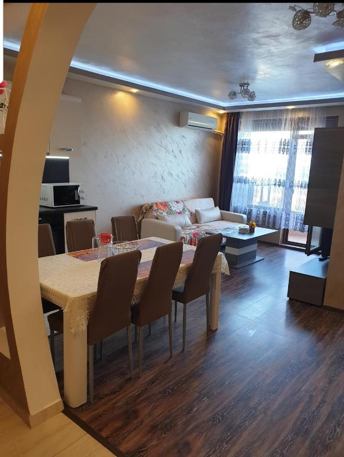 Sunshine Apartment Pomorie Exterior photo