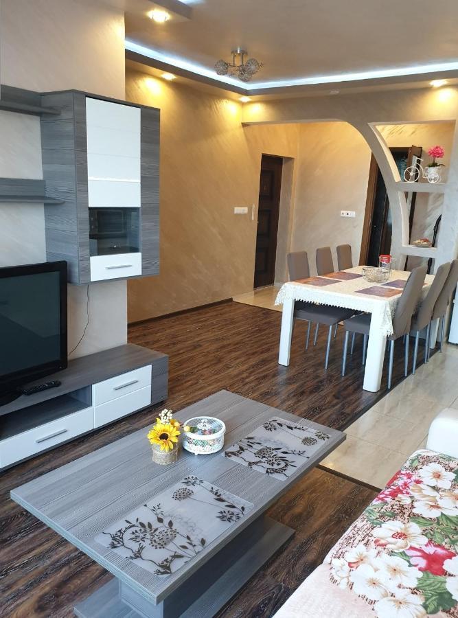 Sunshine Apartment Pomorie Exterior photo