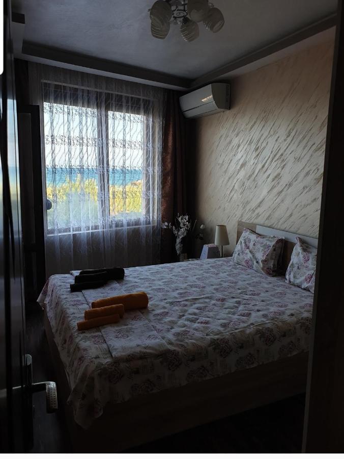 Sunshine Apartment Pomorie Exterior photo