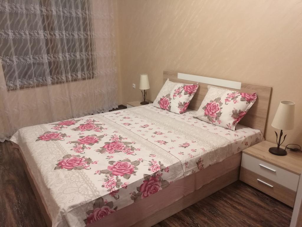 Sunshine Apartment Pomorie Exterior photo